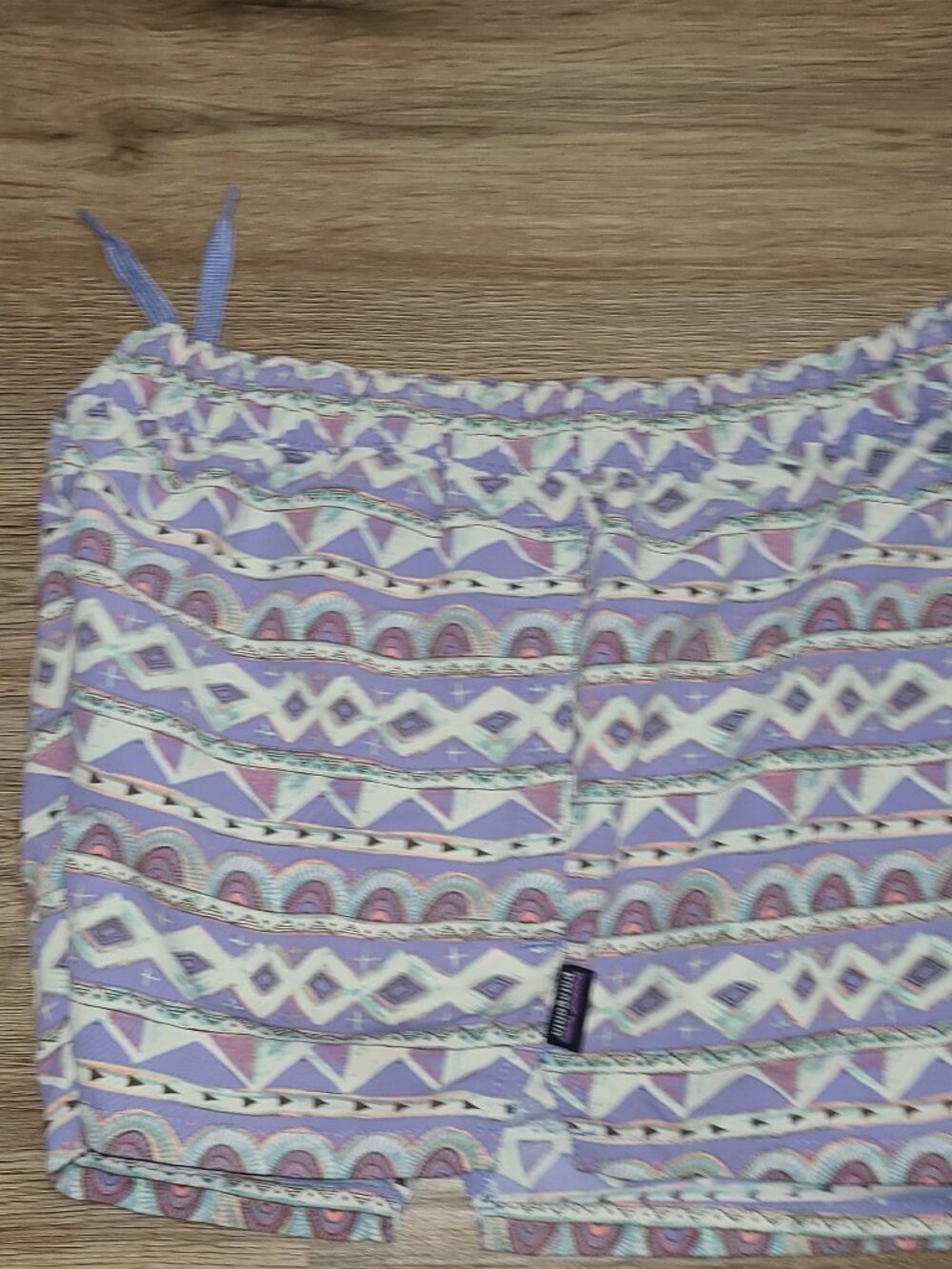 Patagonia women S Barely Baggies Shorts Unlined Nylon Tribal 2.5in